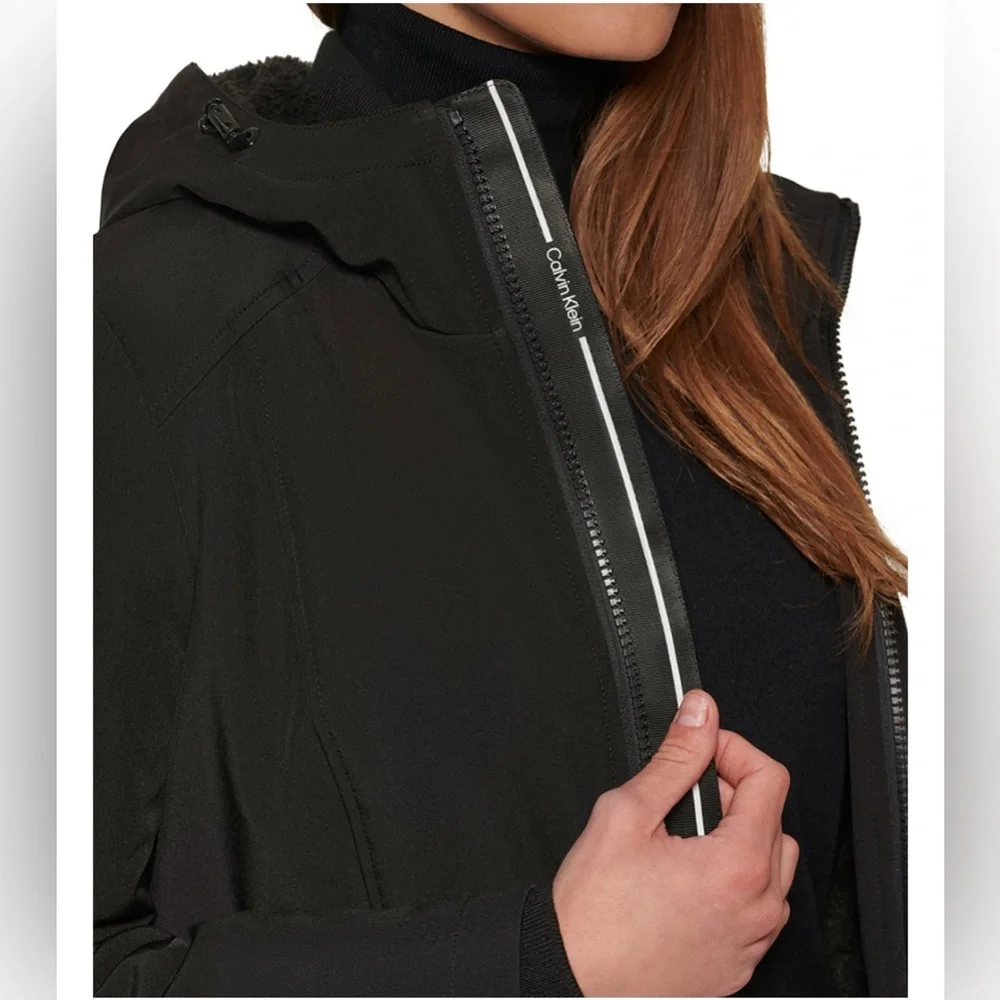 Calvin Klein Women’s Hooded Faux-Fur-Lined Anorak Raincoat S - Picture 4 of 16